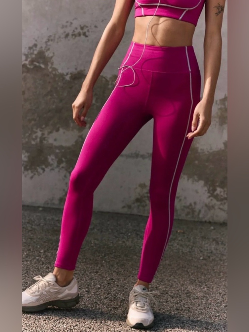 NWOT FREE PEOPLE MOVEMENT YOU'RE A PEACH HIGH RISE 7/8 LEGGING BERRY BLITZ XS